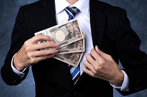 業務上横領罪の構成要件とは？ 単純横領罪や背任罪との違いや逮捕後の流れを解説