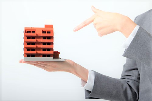 「マンション」を相続するとき、相続税はどうなる？ 注意点を解説