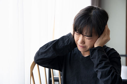 近隣トラブルが原因の嫌がらせ。 解決のポイントを弁護士が解説