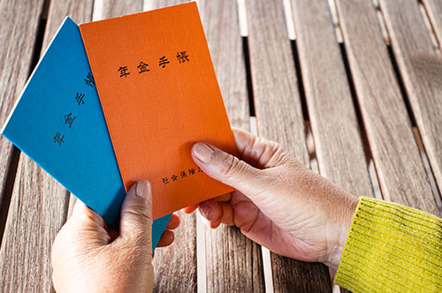 遺族年金の不正受給で問われる罪は？ 逮捕されることはあるのか