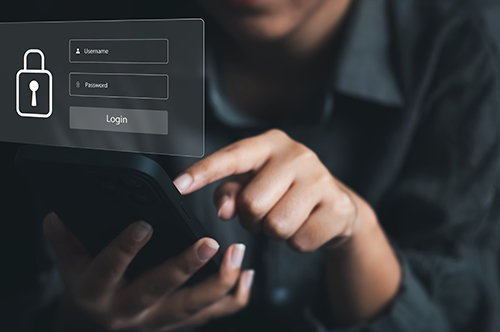 不正ログインで逮捕されるケースとは？ 罪と罰則、早期解決の方...