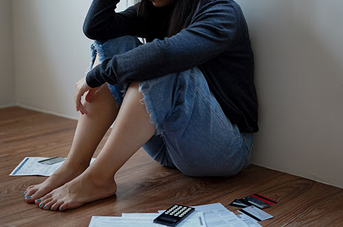 自己破産するとその後の生活にどんな影響が？