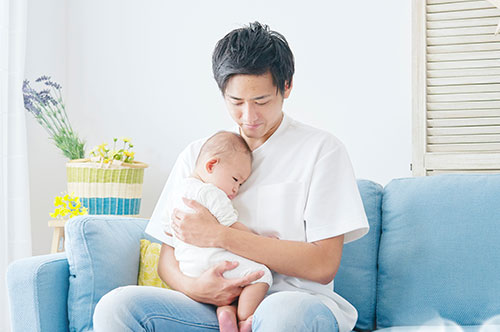 男性産休制度が新設！ 具体的なルールや企業の義務を紹介