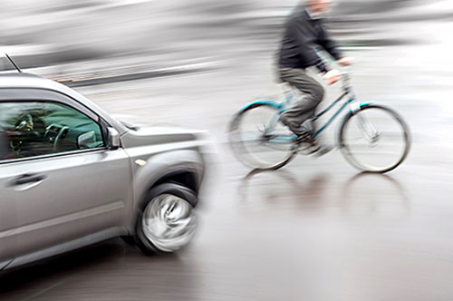 当たり屋行為で問われうる罪とは？｜逮捕の可能性から科される罰...