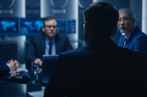 入札談合は逮捕される？ 公務員はどんな罪に問われる？ ポイントを解説