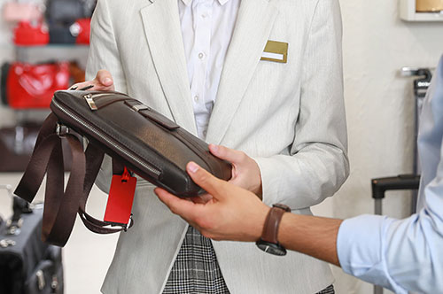 模倣品を扱うとき注意すべき法律と処罰を受ける可能性がある行為とは