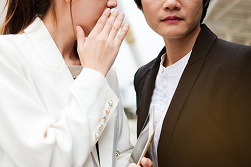 悪いうわさを流され解雇された！ これって不当解雇？