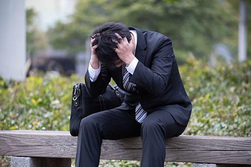 解雇で補償金はもらえる？ 受け取れるお金と解雇予告手当の計算方法