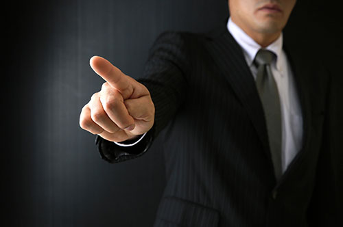 偽装請負とは何か。 請け負った仕事が偽装請負だった場合はどうするべきか