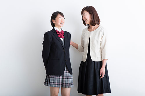 民法改正により18歳で成人に！ 生活に直結する法的な面で変わること