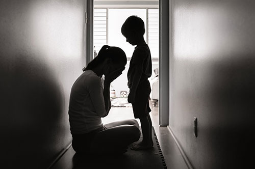 虐待を疑われたら逮捕される？ とるべき対策とは