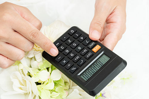 結婚式でキャンセル料がかかるのはどんな時？ 返金される？