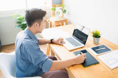 専門業務型裁量労働制の導入方法｜制度概要・労使協定の内容などを解説