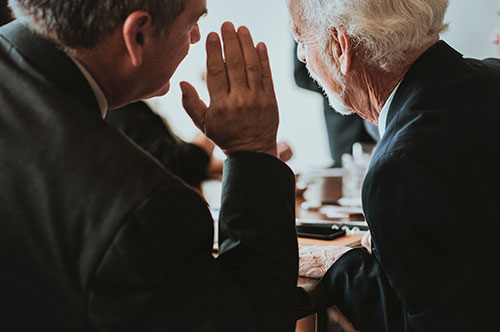 カルテルと談合の違い｜発生しやすいケースと独占禁止法の違反事...