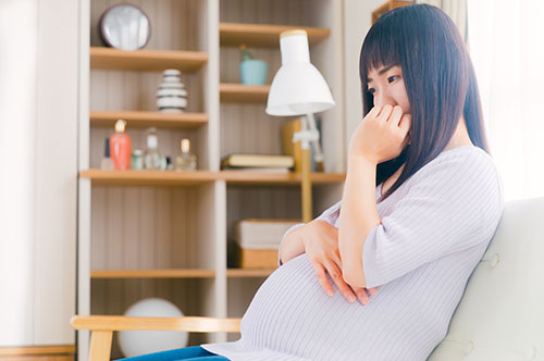 妊娠中に夫の浮気が発覚！ 離婚する？ 慰謝料請求をしたいときは