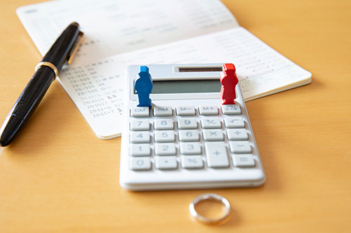離婚時の預貯金の取り扱い｜財産分与の対象になる預貯金とならないもの