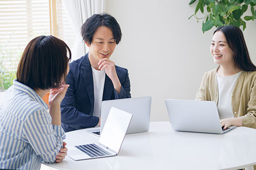 共同著作権となる場合や注意点、類似権利を解説