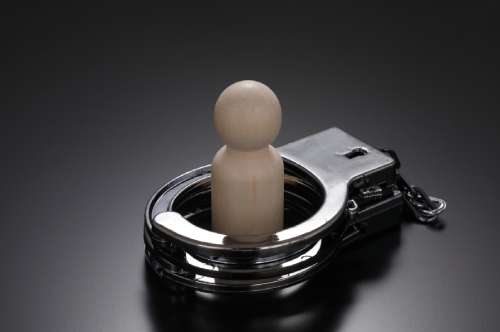 執行猶予期間が経過すれば前科は消える？ 前科と刑の消滅について