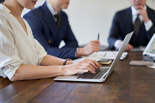 社内調査のヒアリング時に留意すべきポイントと起こり得るリスク