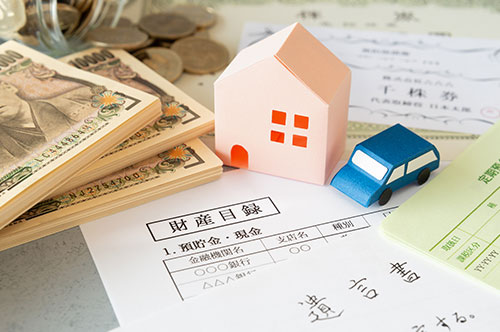 相続手続に必要な書類を、手続きの流れとともに解説