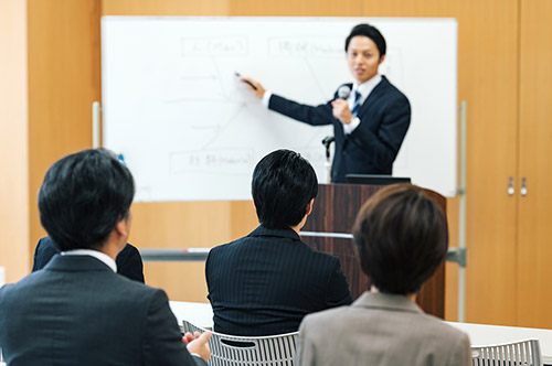 高額セミナーの返金や契約取り消しは可能？ 法的手続きや対処方法