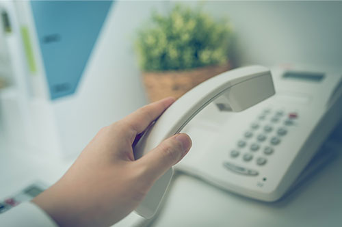 電話待機をしている間は労働時間に当てはまる？ 該当するケースを解説