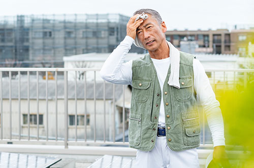 業務中の熱中症は労災になる？ 労災隠しをされたらどうすればい...