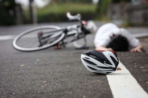 非接触の事故でもひき逃げになる？ 警察が来たらどうしたらいいのか