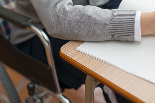 子どもが学校で事故に遭ったとき、補償を受けるための方法