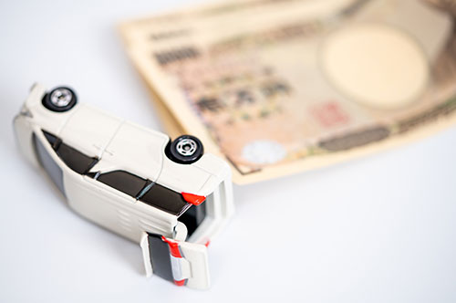 交通事故慰謝料と示談金の違いや注意点を弁護士が解説