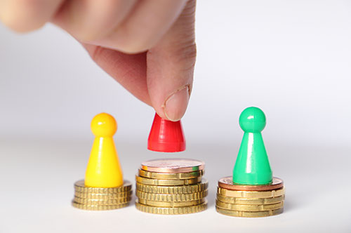 相続人の第一順位は誰？ 法定相続人の範囲とそれぞれの相続分を...