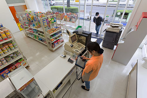 内引きが店舗で発生したとき、企業はどのように対応すべきか