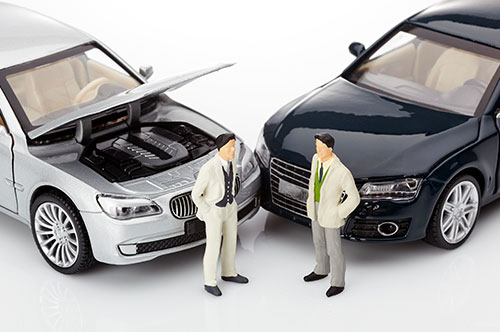 事故の責任比率によって慰謝料額が変わる！ 過失割合の決め方