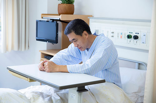 労災被害で受けた損害賠償はさかのぼって請求できる？ 時効と請求方法