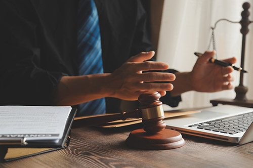 臨床法務とはどんなこと？ 顧問弁護士を雇うべき理由