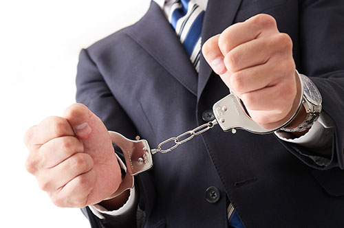 痴漢で逮捕後に実名報道されるのか｜基準や回避する方法