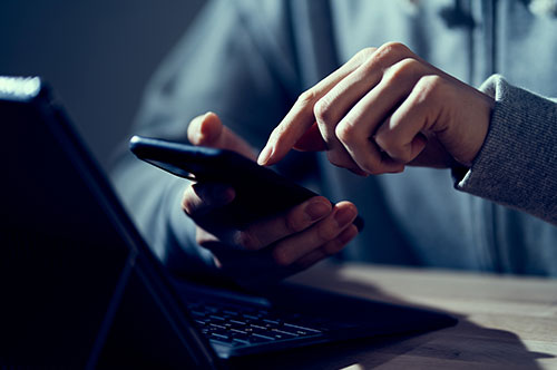 「SNSマフィア」が問われる犯罪や、逮捕された後の流れを解説