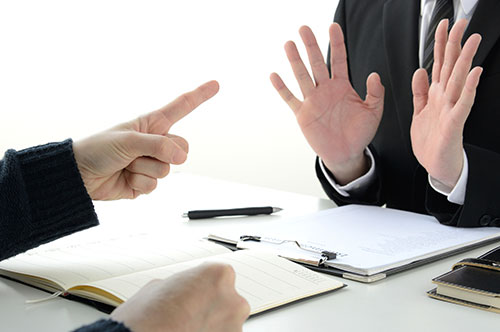 個人事業主の急な解雇は不当解雇になる？ 解雇が違法となる条件など