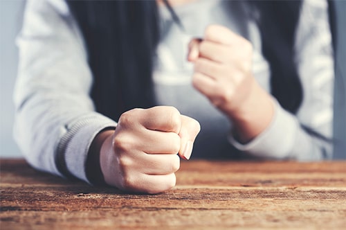 不倫相手にやってはいけない嫌がらせ｜正しい慰謝料請求について解説