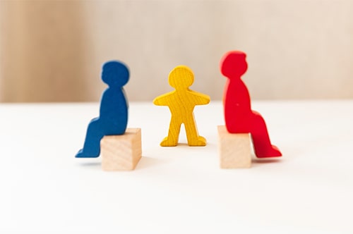 離婚時の親権の決め方にルールはある？ 子どものために知りたいこと