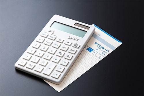 みなし残業やサービス残業は違法？ 未払い残業代の請求方法もご紹介