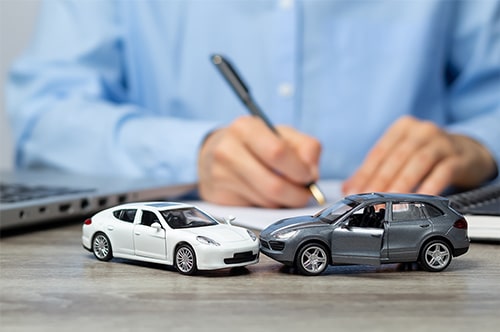 交通事故で弁護士に依頼しても意味がない？ 費用倒れにならない...