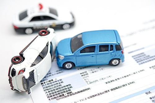交通事故被害に遭った！ 自分の保険を使うには？