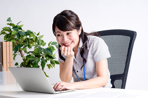 口コミの「やらせ」が違法となる具体的ケースとペナルティのリス...