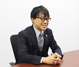 立川オフィス所長 佐久間一樹弁護士