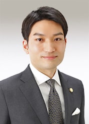 弁護士 山野 麟太朗