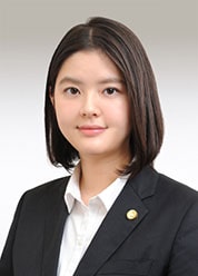 弁護士 小田 春緯