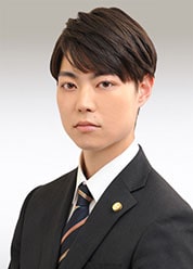 弁護士 染谷 哉汰