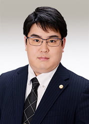弁護士 佐藤 一賢