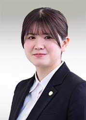  玉手 遥華